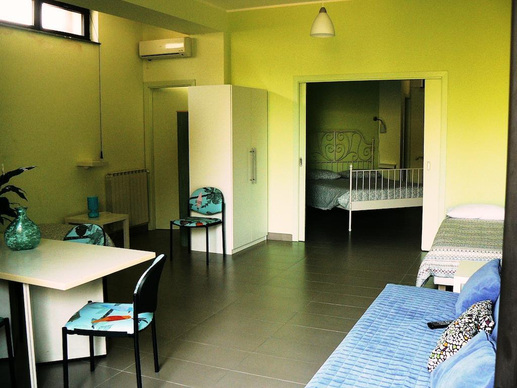 Etna Holiday Home Nicolosi Rom bilde