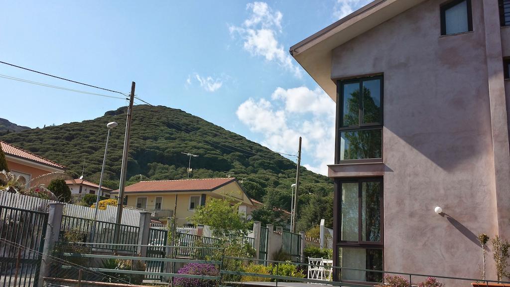 Etna Holiday Home Nicolosi Rom bilde